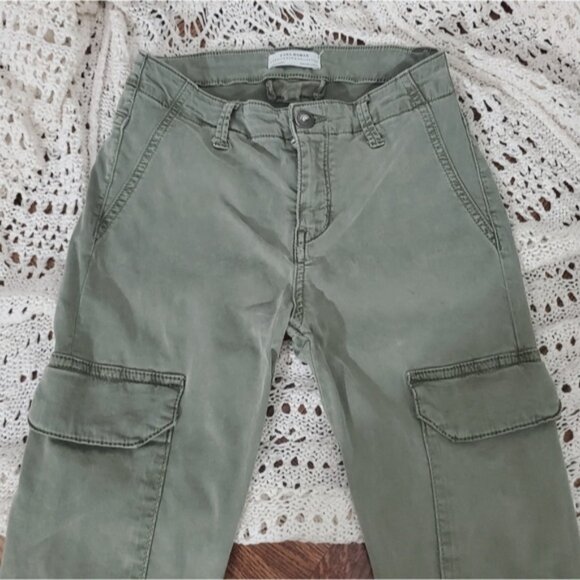 ZARA- Soft Sage Green Cargo Skinny Fit Pants with Zip Ankle - Picture 7 of 15